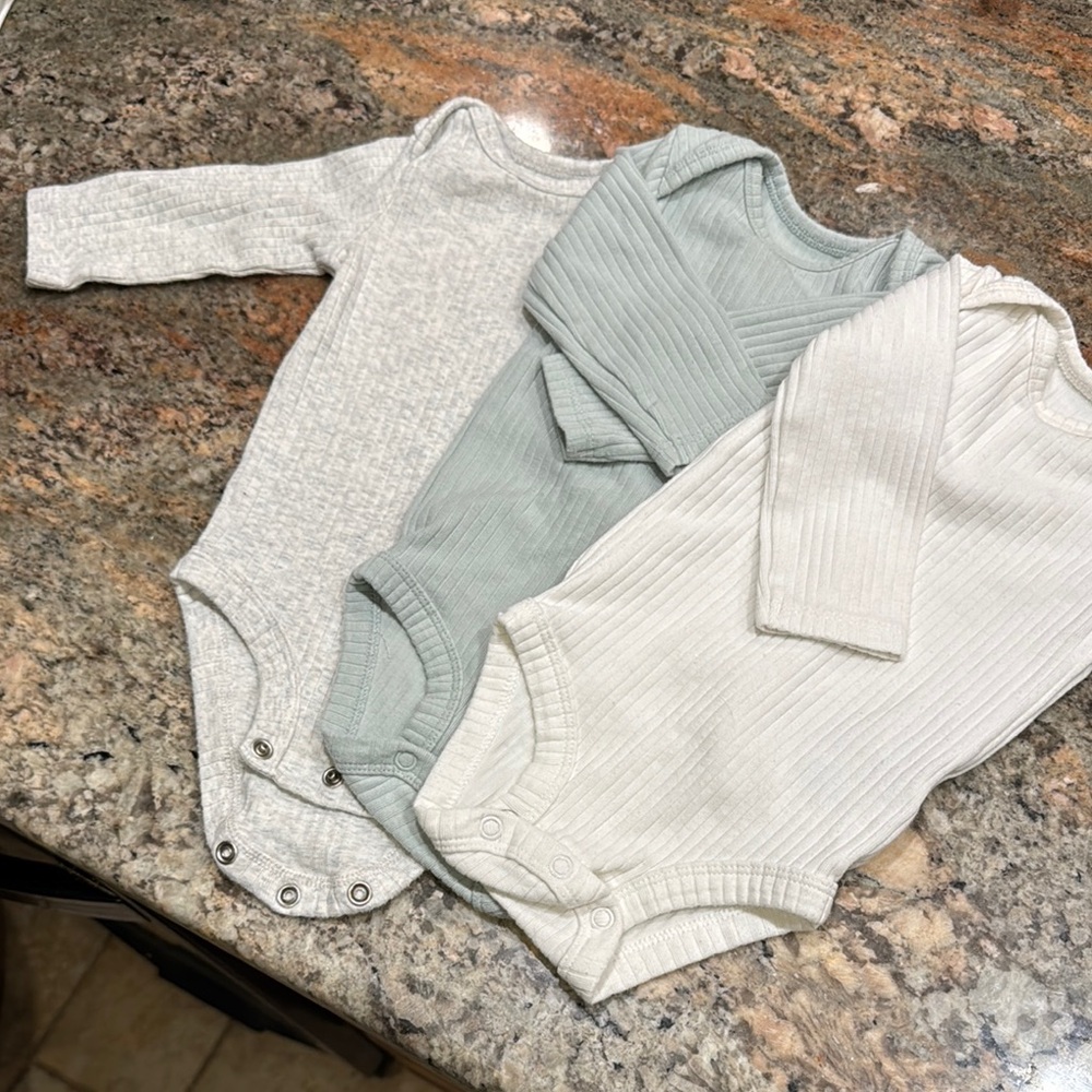 Cozy Kids One Piece Set - Gray, Green, Cream